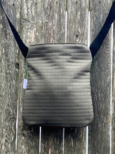 Load image into Gallery viewer, Green Knit Fit Crossbody Bag